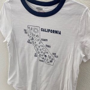 Women’s Medium California T Shirt (Old Navy)